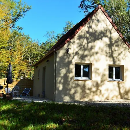 Semesterbostad & Nature Saint-Chamassy