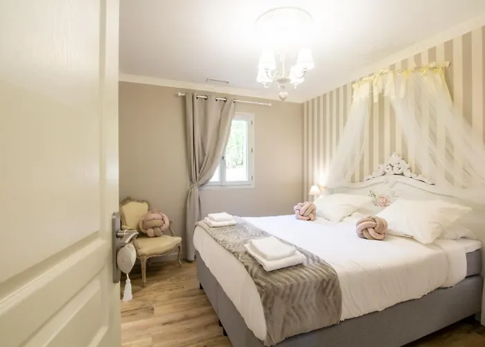 & Nature Holiday home Saint-Chamassy