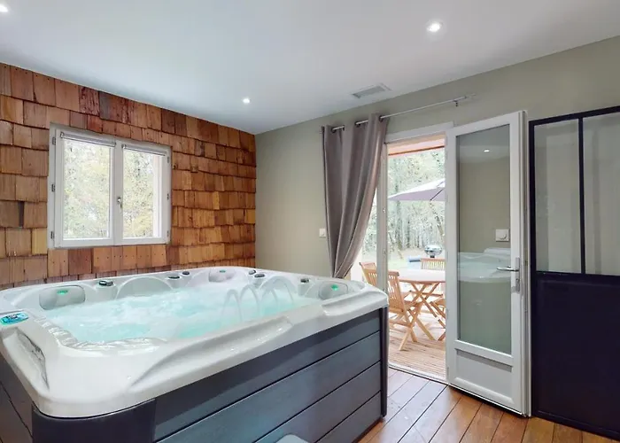 Holiday home & Nature Saint-Chamassy